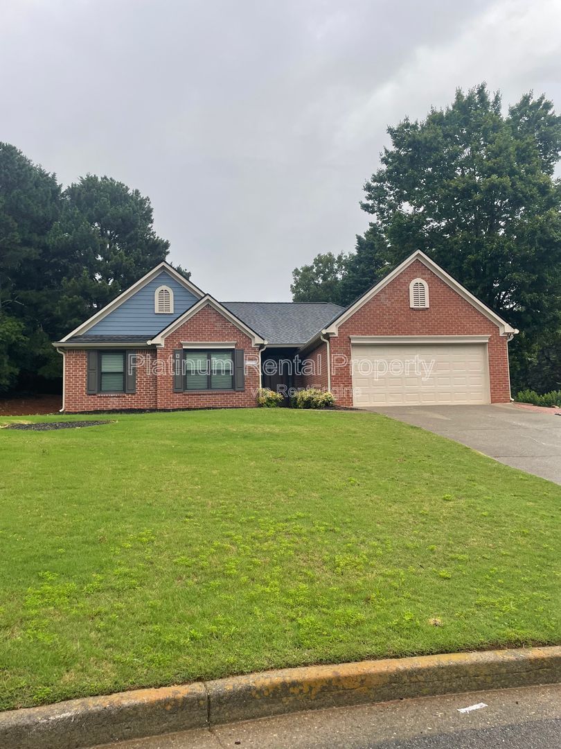 Hard to find 4 bedroom ranch in one of the most desirable areas in Forsyth county, by Platinum Property Management Services, Inc. property image