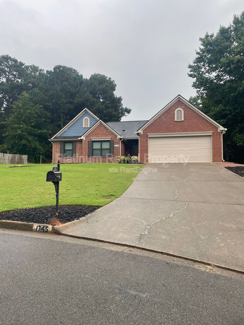 Hard to find 4 bedroom ranch in one of the most desirable areas in Forsyth county, by Platinum Property Management Services, Inc. property image