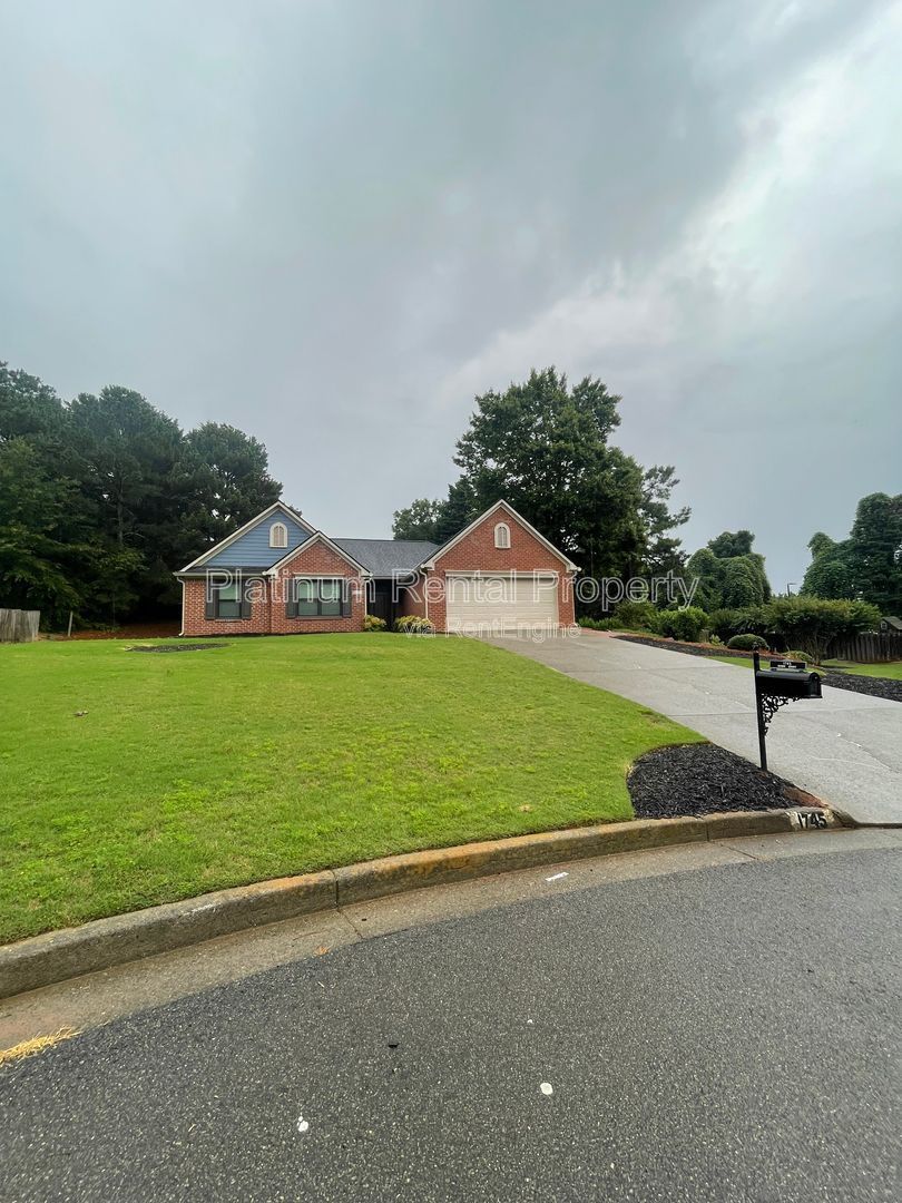 Hard to find 4 bedroom ranch in one of the most desirable areas in Forsyth county, by Platinum Property Management Services, Inc. property image