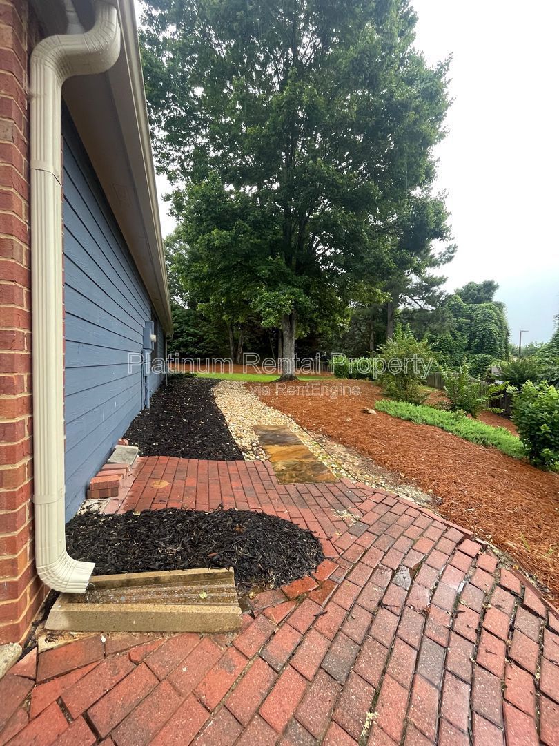 Hard to find 4 bedroom ranch in one of the most desirable areas in Forsyth county, by Platinum Property Management Services, Inc. property image