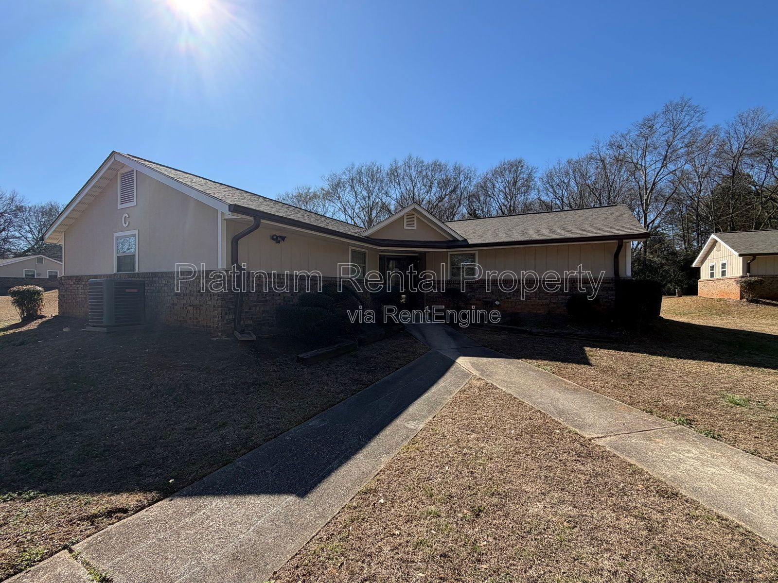 Well maintained 2 bedroom unit in Monroe for rent by Platinum Property Management Services, Inc. property image