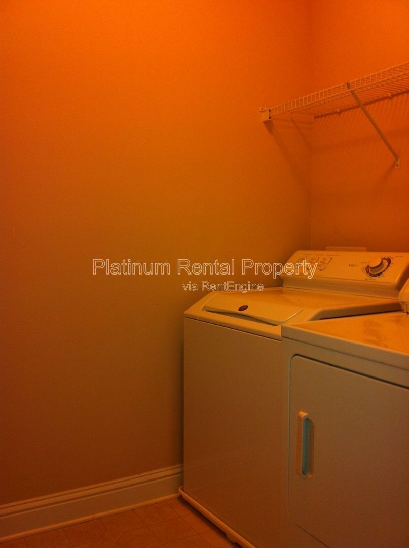Fabulous, luxury 4 bedroom townhome available NOW, by Platinum Property Management Services, Inc. property image