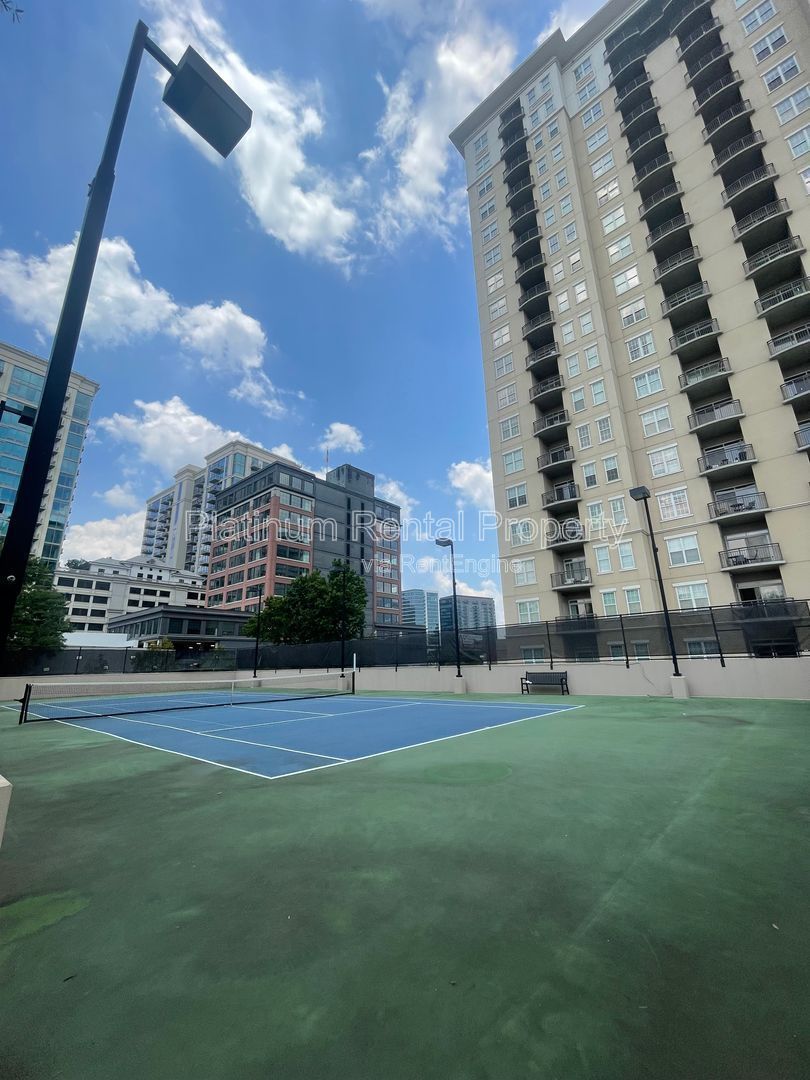Fantastic opportunity to live in Buckhead for an unbeatable price! This 1 bedroom condo in a prime location is brought to you by Platinum Property Management Services, Inc. property image