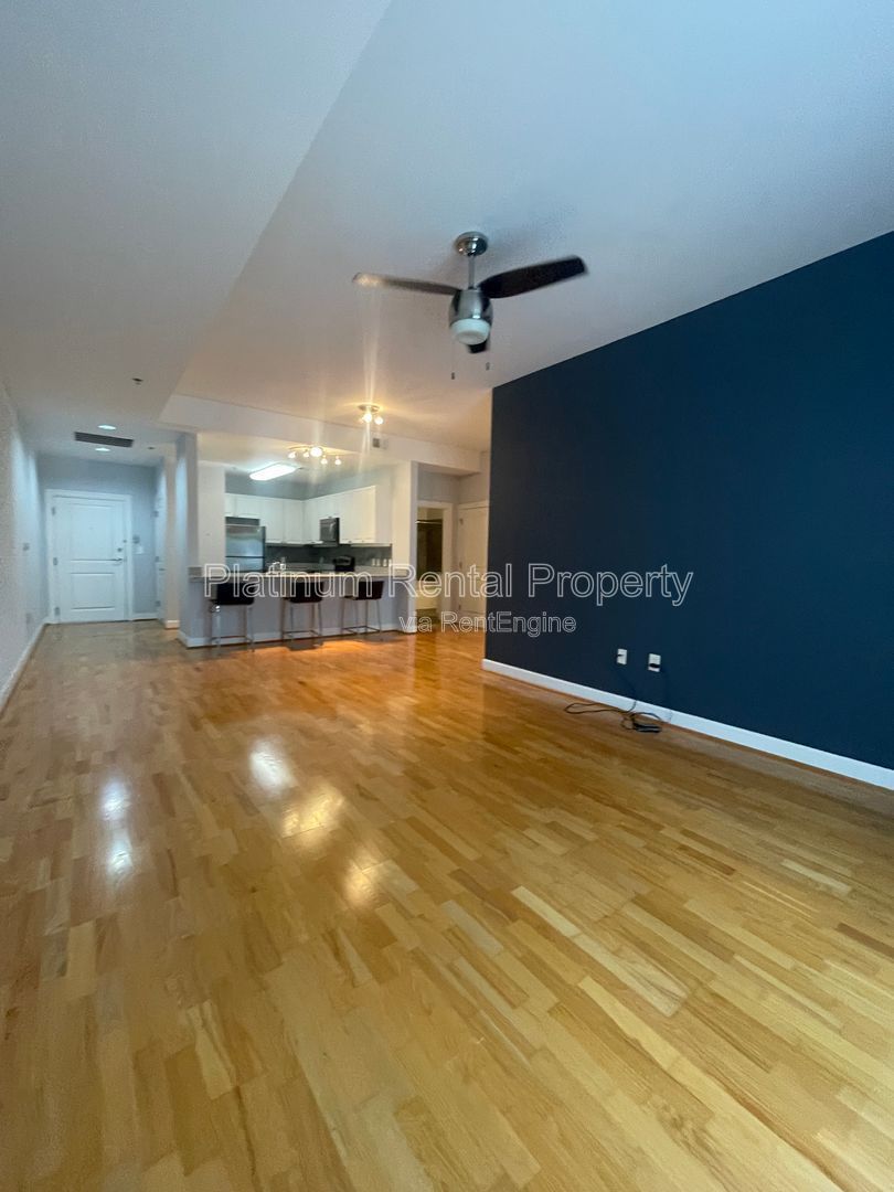 Fantastic opportunity to live in Buckhead for an unbeatable price! This 1 bedroom condo in a prime location is brought to you by Platinum Property Management Services, Inc. property image