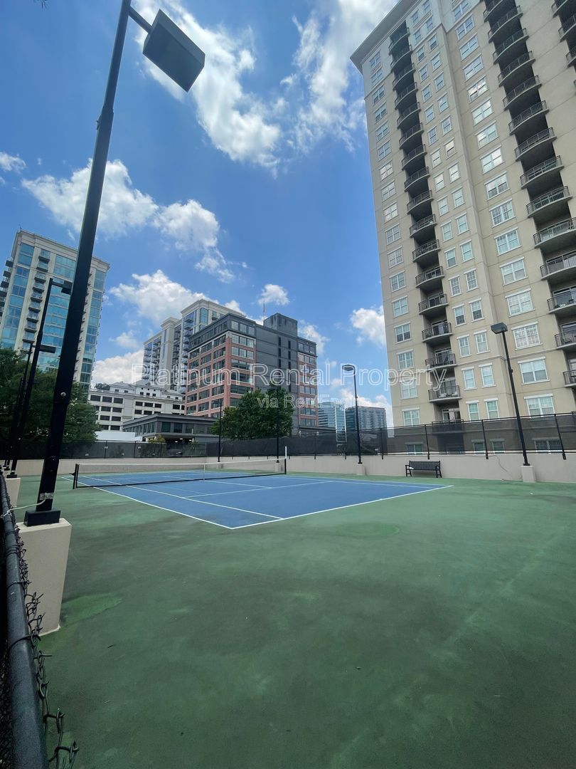Fantastic opportunity to live in Buckhead for an unbeatable price! This 1 bedroom condo in a prime location is brought to you by Platinum Property Management Services, Inc. property image