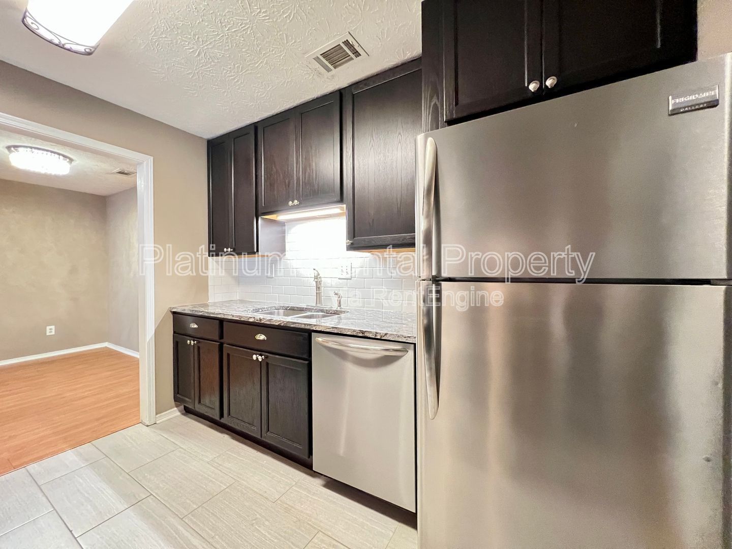 1107 Countryside Pl property image
