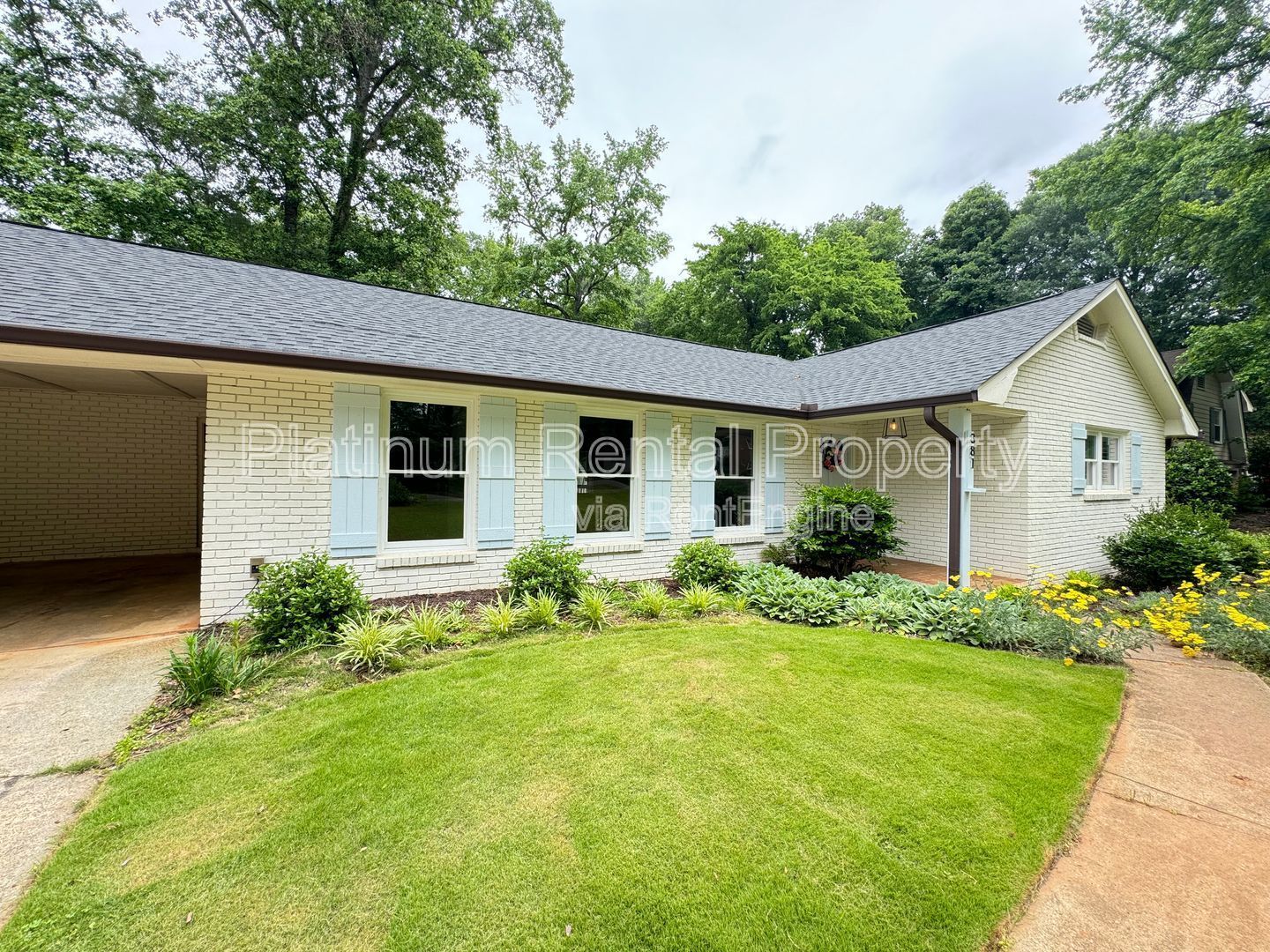 Amazing 3 Bedroom Ranch home in Alpharetta with a POOL for rent by Platinum Property Management Services, Inc. property image