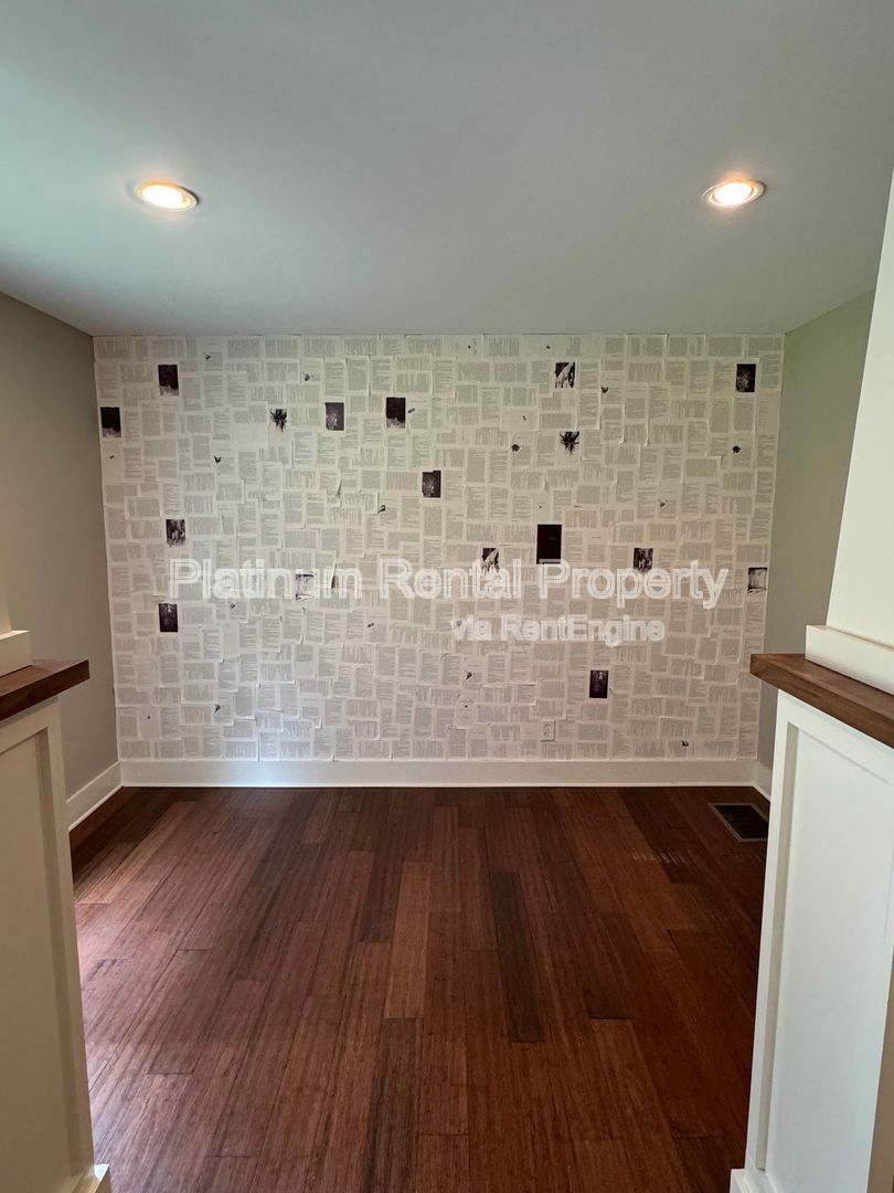 Amazing 3 Bedroom Ranch home in Alpharetta with a POOL for rent by Platinum Property Management Services, Inc. property image