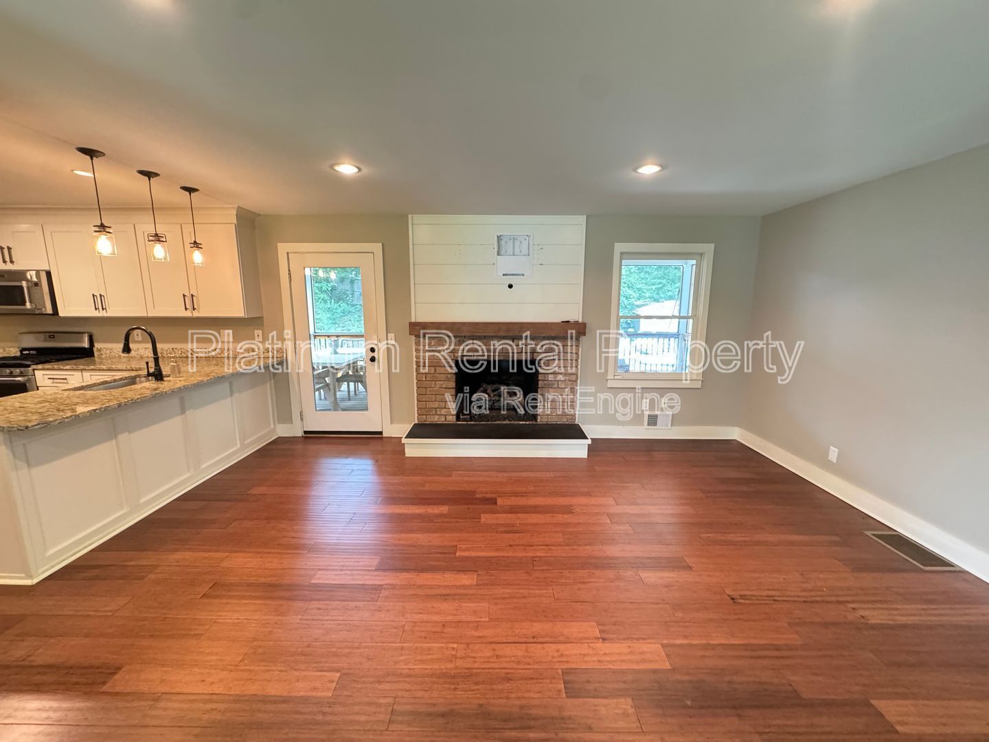 Amazing 3 Bedroom Ranch home in Alpharetta with a POOL for rent by Platinum Property Management Services, Inc. property image