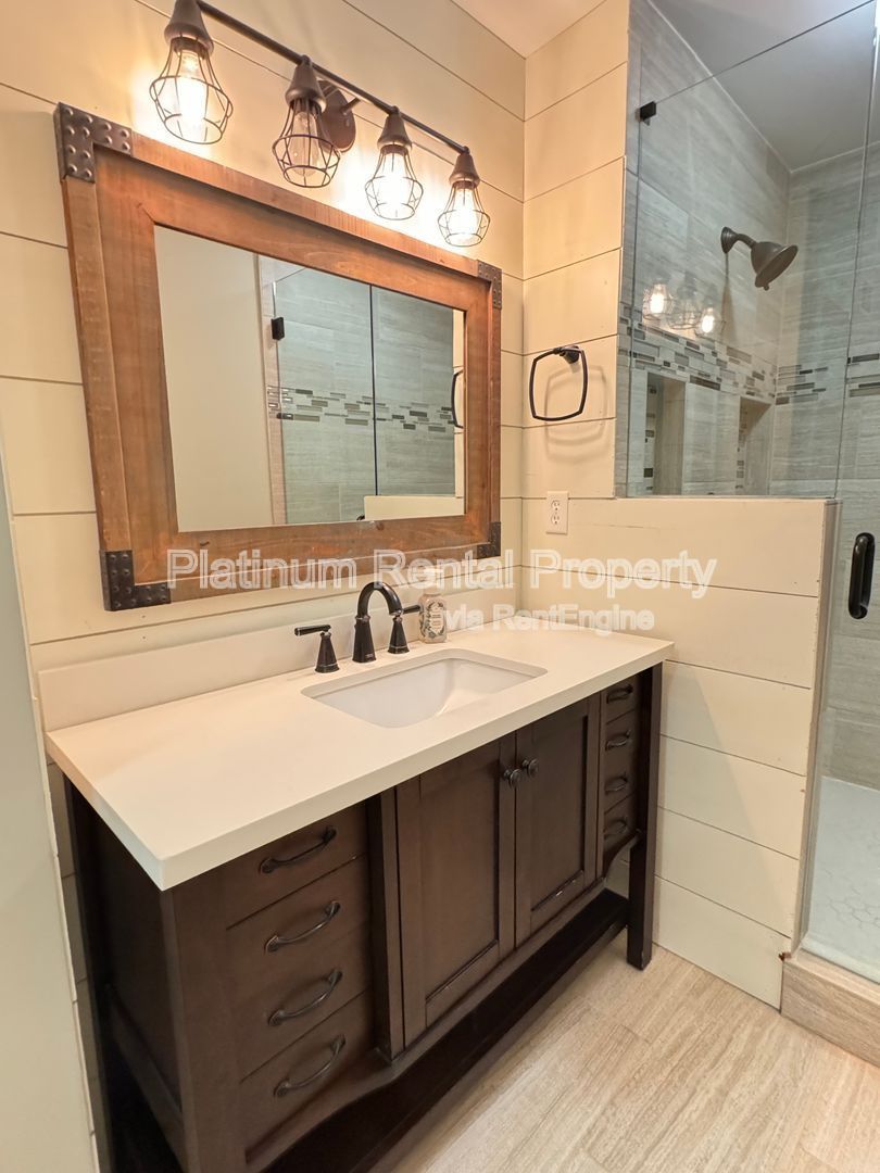 Amazing 3 Bedroom Ranch home in Alpharetta with a POOL for rent by Platinum Property Management Services, Inc. property image