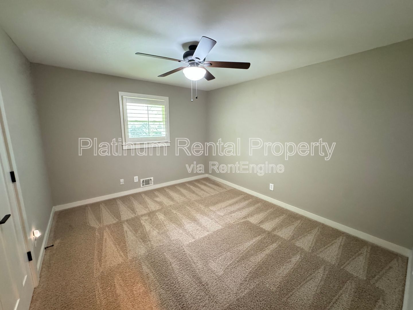 Amazing 3 Bedroom Ranch home in Alpharetta with a POOL for rent by Platinum Property Management Services, Inc. property image