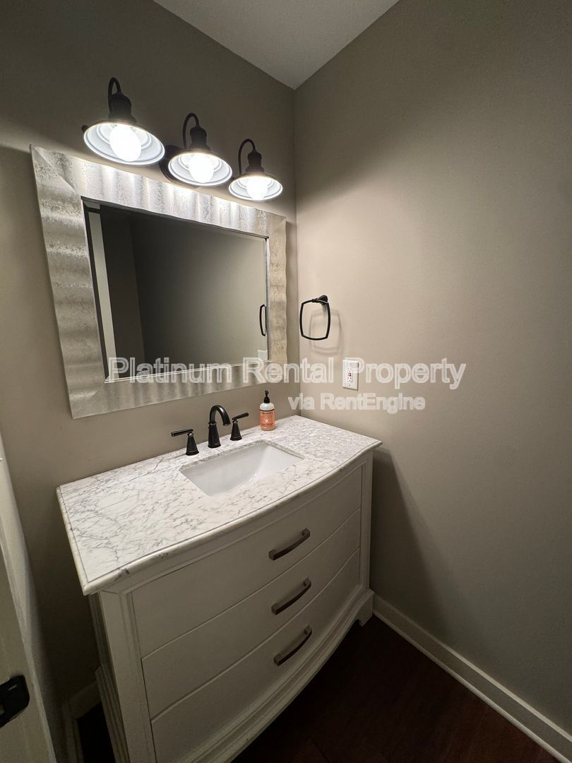 Amazing 3 Bedroom Ranch home in Alpharetta with a POOL for rent by Platinum Property Management Services, Inc. property image