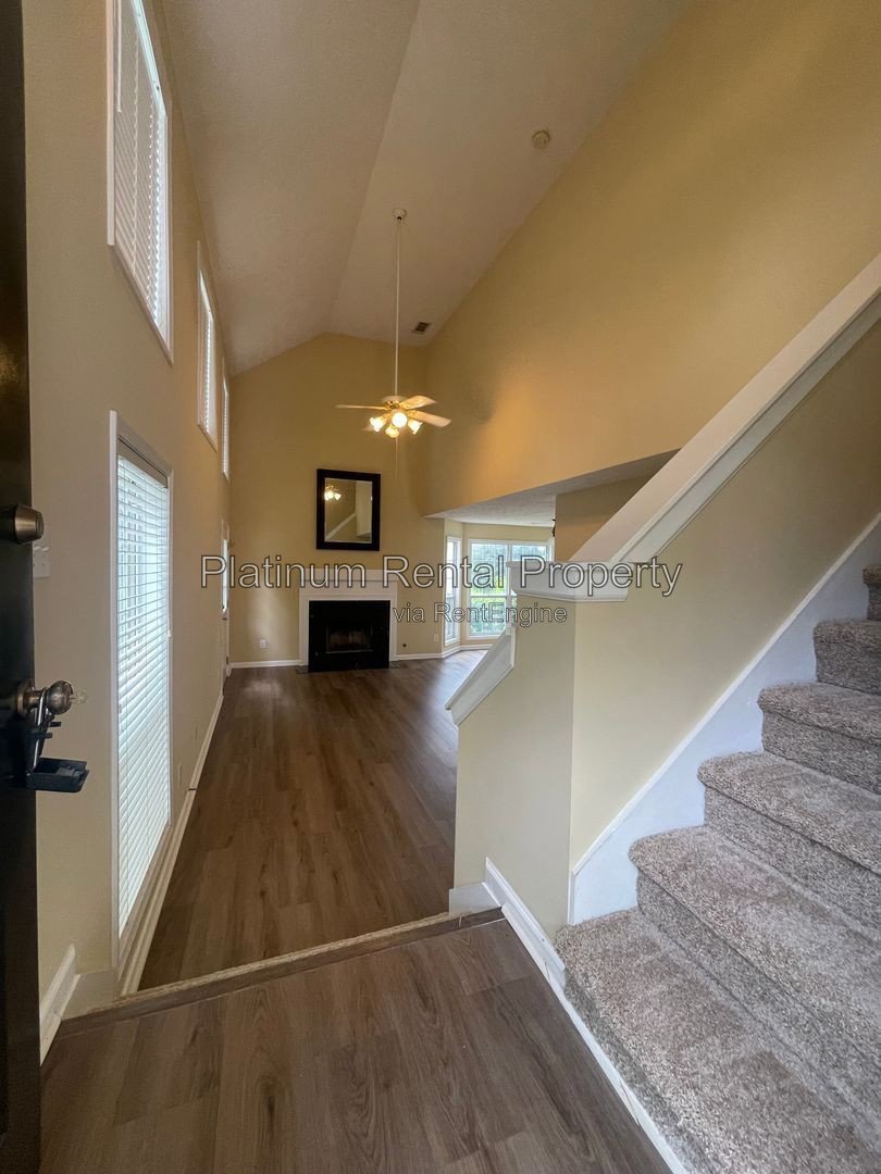 Fabulous, 2 bedroom home in desirable Avensong, by Platinum Property Management Services, Inc. property image