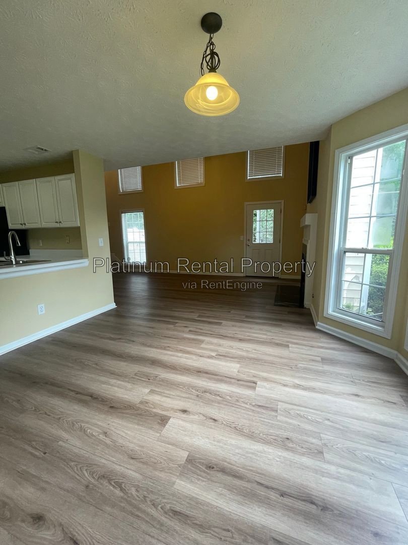 Fabulous, 2 bedroom home in desirable Avensong, by Platinum Property Management Services, Inc. property image