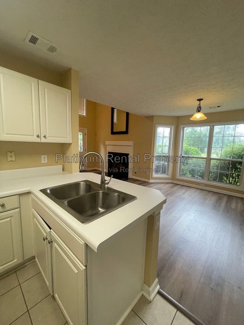 Fabulous, 2 bedroom home in desirable Avensong, by Platinum Property Management Services, Inc. property image