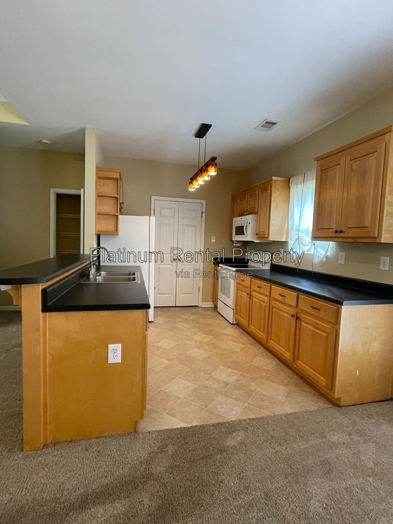Two bedroom townhome in the most peaceful Dahlonega setting by Platinum Property Management Services, Inc. property image