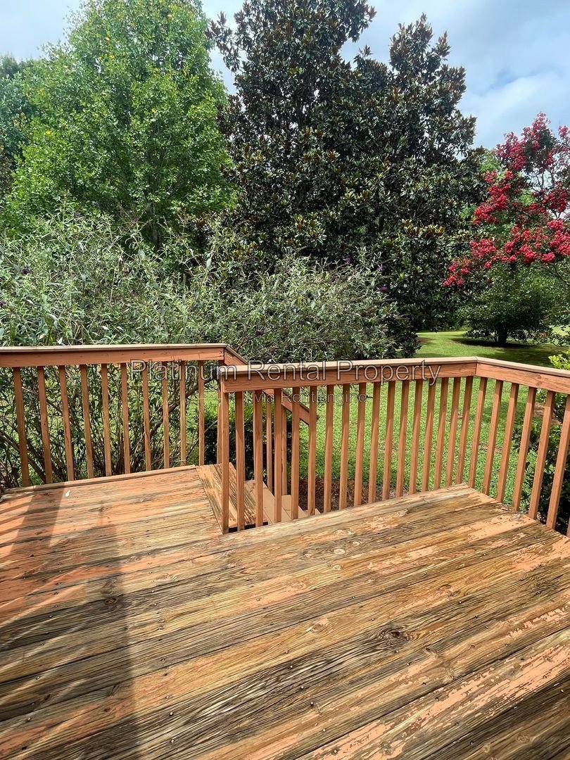 Two bedroom townhome in the most peaceful Dahlonega setting by Platinum Property Management Services, Inc. property image