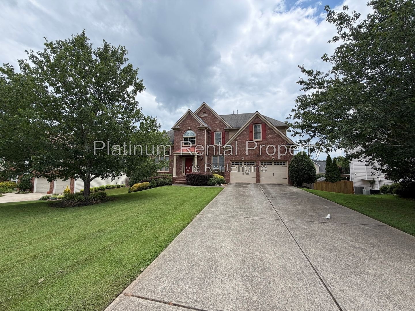 Elegant and Spotless Brick 4 bedroom home in South Forsyth by Platinum Property Management Services, Inc. property image