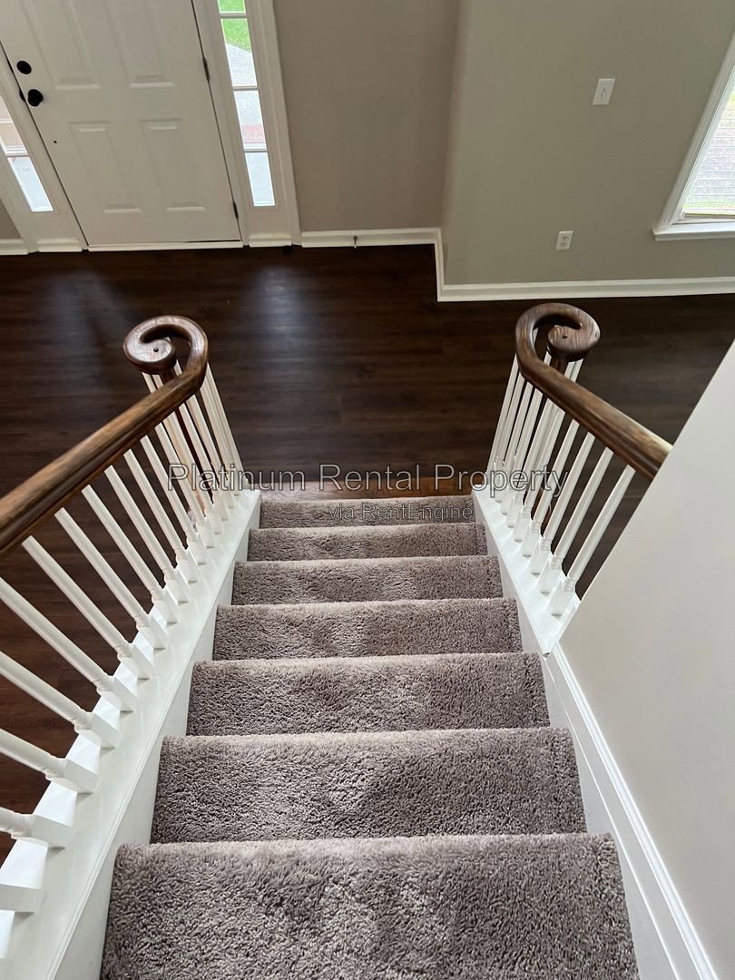 Elegant and Spotless Brick 4 bedroom home in South Forsyth by Platinum Property Management Services, Inc. property image