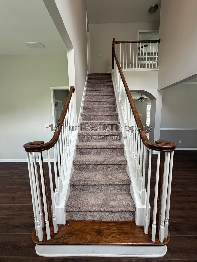 Elegant and Spotless Brick 4 bedroom home in South Forsyth by Platinum Property Management Services, Inc. property image