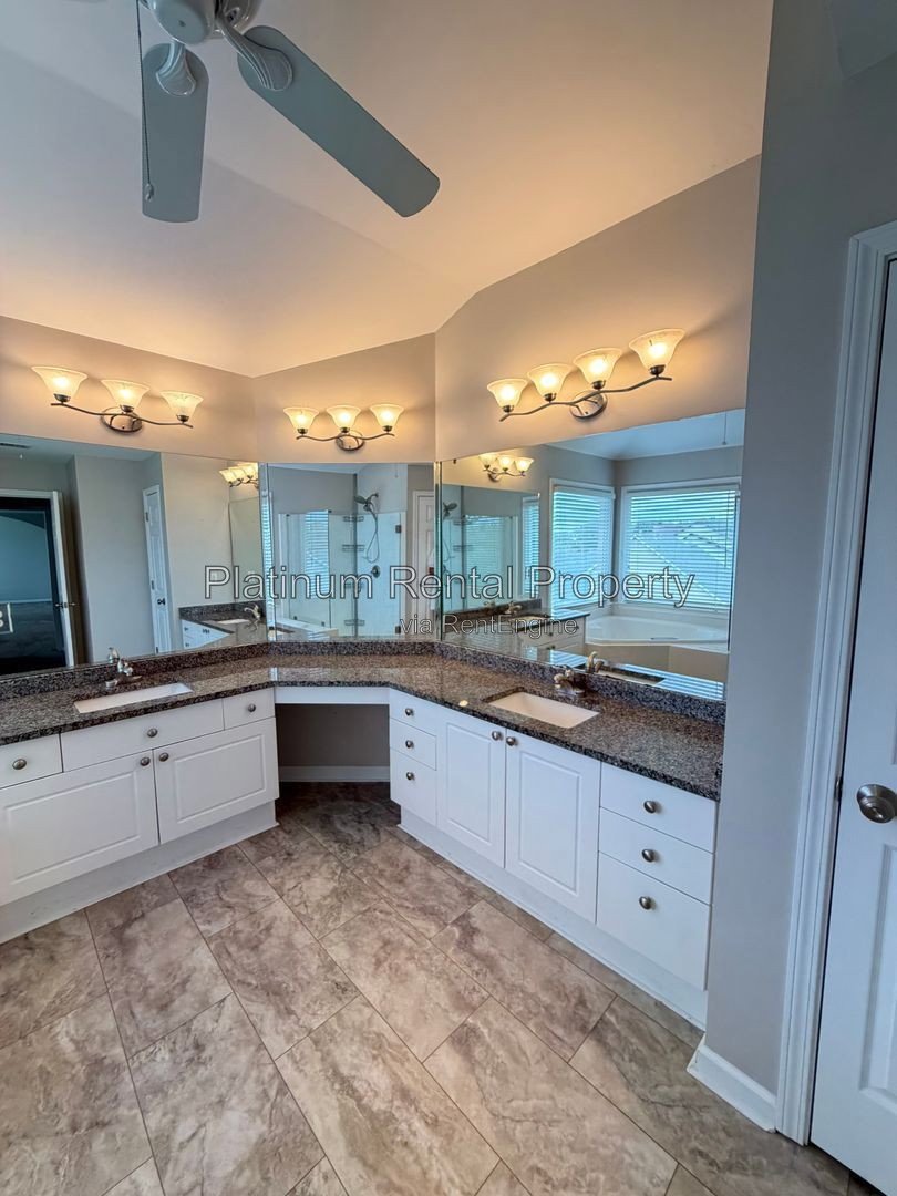 Elegant and Spotless Brick 4 bedroom home in South Forsyth by Platinum Property Management Services, Inc. property image