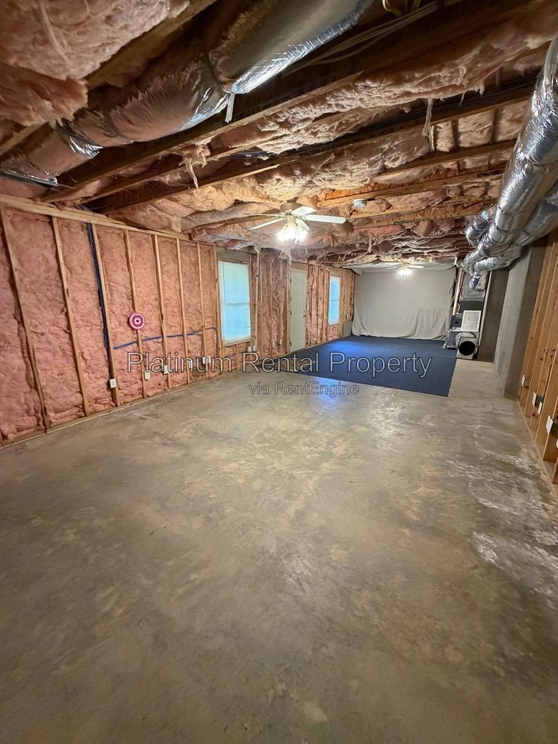 Elegant and Spotless Brick 4 bedroom home in South Forsyth by Platinum Property Management Services, Inc. property image