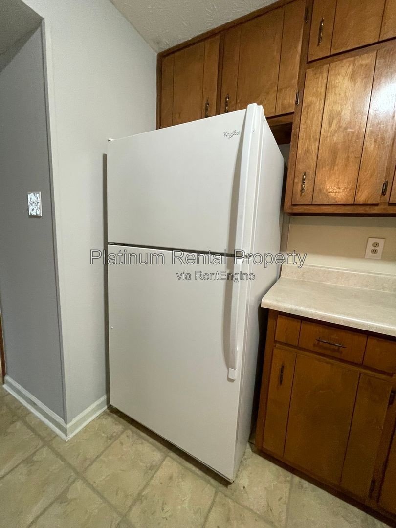Recently updated 2 bedroom townhome in convenient Snellville location by Platinum Property Management Services, Inc. property image