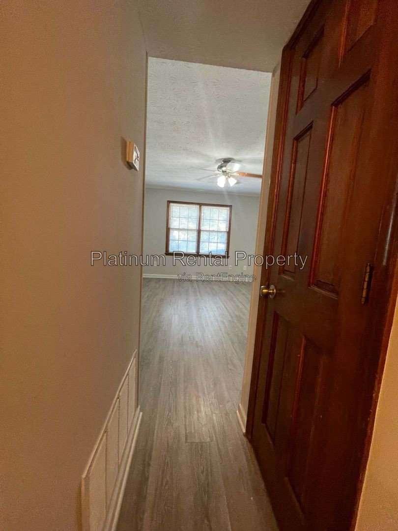 Recently updated 2 bedroom townhome in convenient Snellville location by Platinum Property Management Services, Inc. property image
