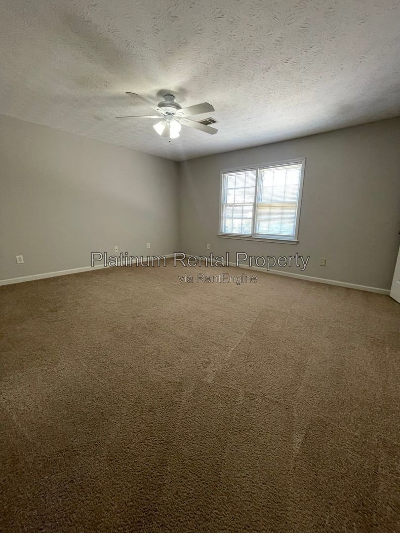 Recently updated 2 bedroom townhome in convenient Snellville location by Platinum Property Management Services, Inc. property image