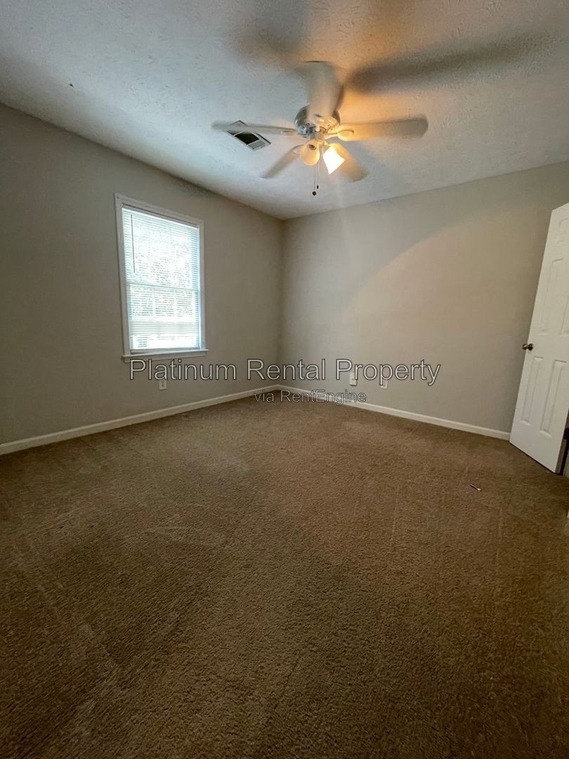 Recently updated 2 bedroom townhome in convenient Snellville location by Platinum Property Management Services, Inc. property image