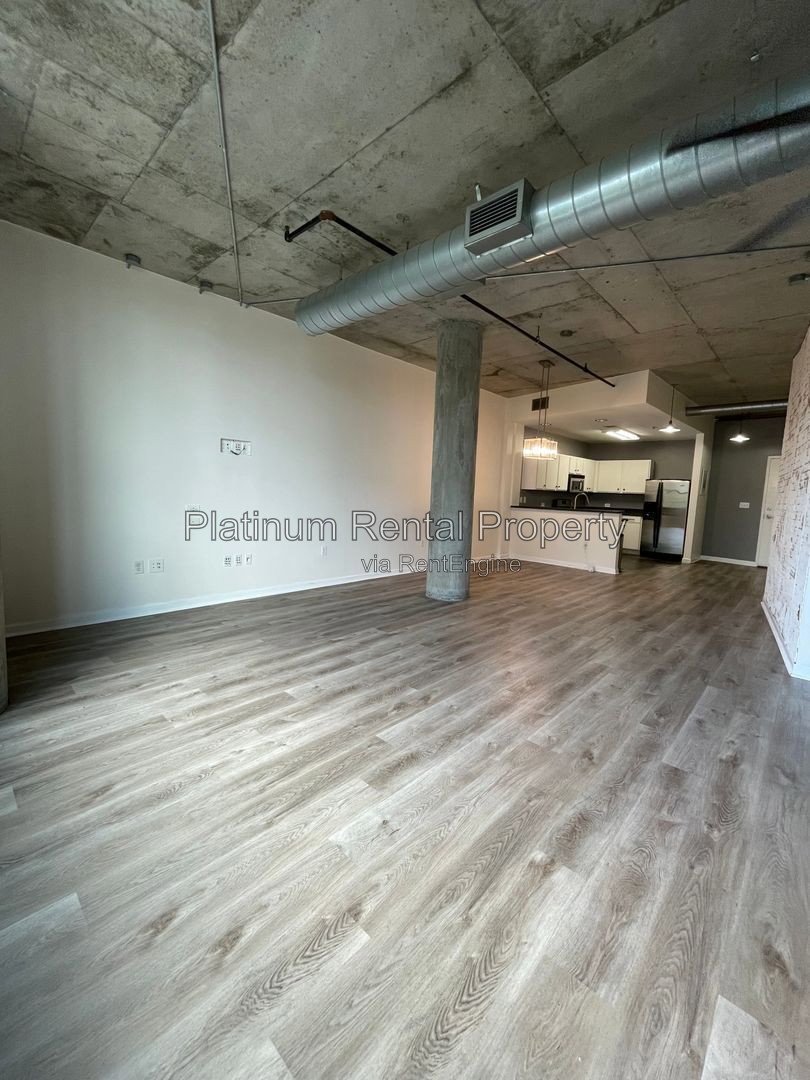 Spectacular studio condo in the heart of Downtown Atlanta, by Platinum Property Management Services, Inc. property image