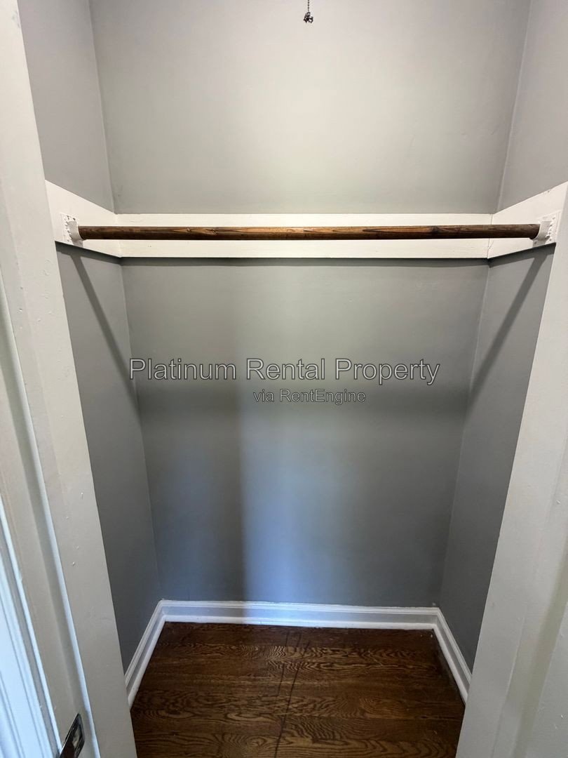 Updated 4 bedroom Brick Ranch home for rent in Atlanta by Platinum Property Management Services, Inc. property image