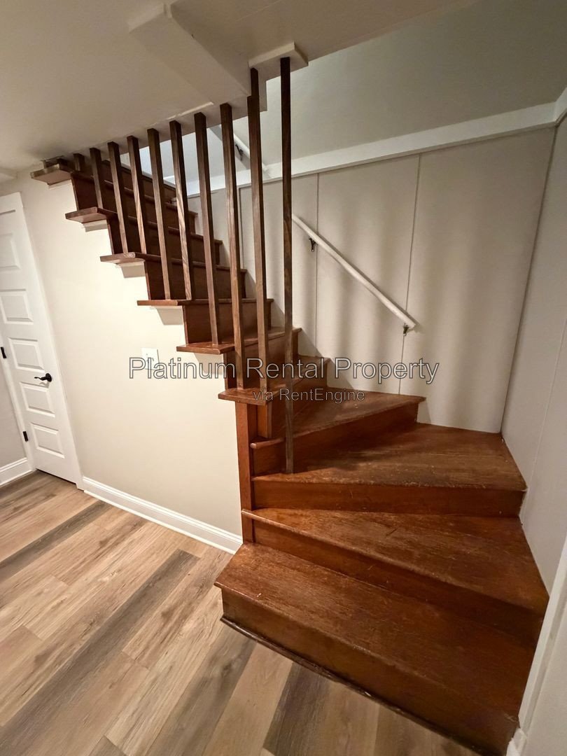 Updated 4 bedroom Brick Ranch home for rent in Atlanta by Platinum Property Management Services, Inc. property image