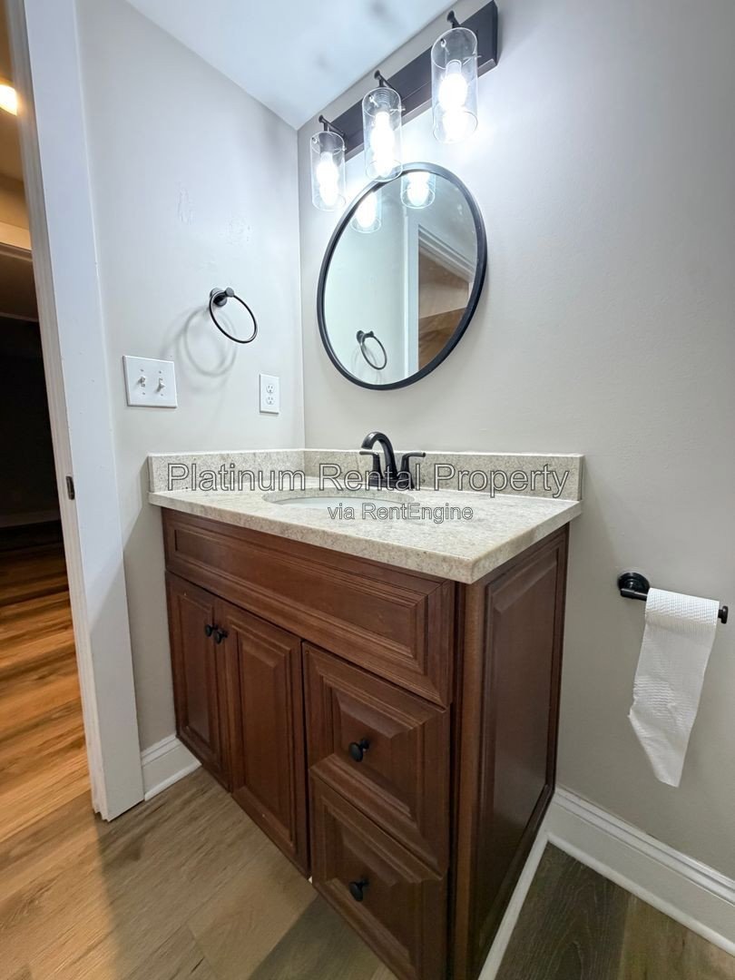 Updated 4 bedroom Brick Ranch home for rent in Atlanta by Platinum Property Management Services, Inc. property image
