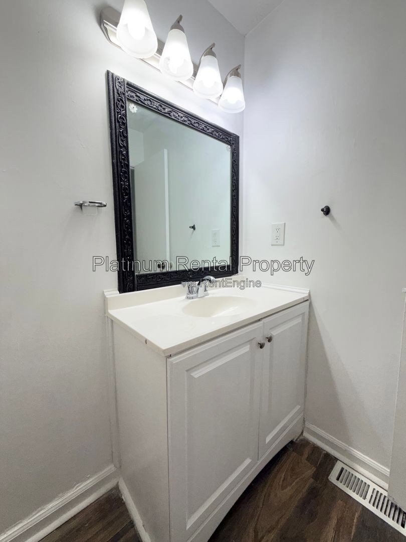 Well maintained 2 Bedroom Unit in Snellville for rent by Platinum Property Management Services, Inc. property image