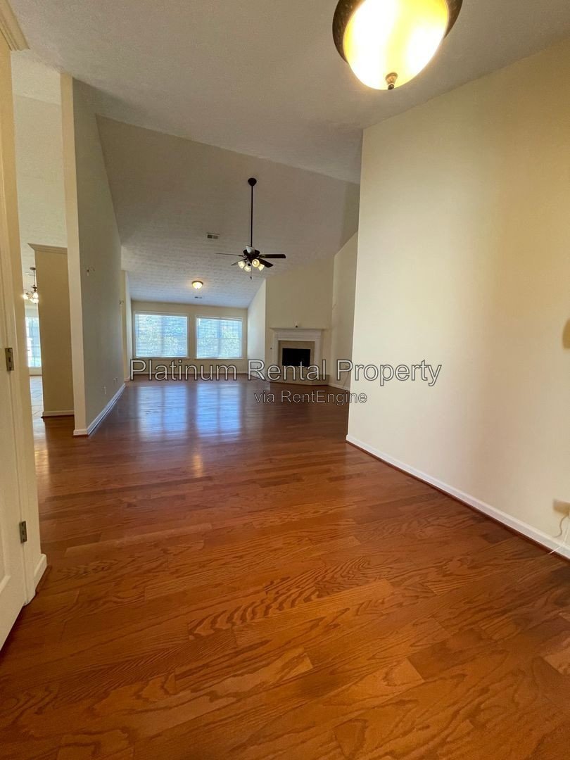 Fabulous, 3 bedroom ranch in desirable Dallas community by Platinum Property Management Services, Inc. property image