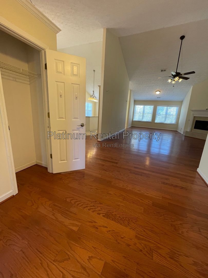 Fabulous, 3 bedroom ranch in desirable Dallas community by Platinum Property Management Services, Inc. property image