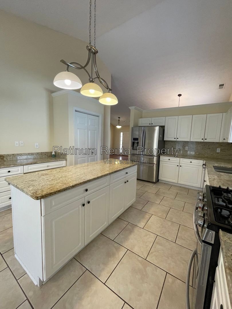 Fabulous, 3 bedroom ranch in desirable Dallas community by Platinum Property Management Services, Inc. property image