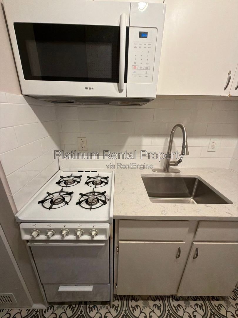 Amazing Location Mid-town Atlanta Condo For Rent, 1 Bedroom, 1 bath by Platinum Property Management Services, Inc property image