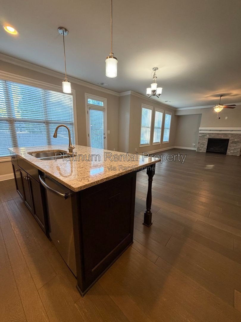 Beautiful 4 bedroom Alpharetta Home For Rent by Platinum Property Management Services, Inc property image