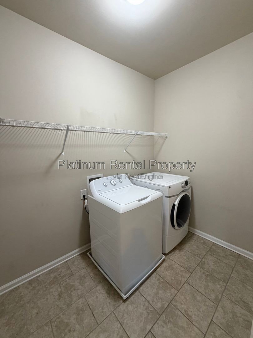 Beautiful 4 bedroom Alpharetta Home For Rent by Platinum Property Management Services, Inc property image