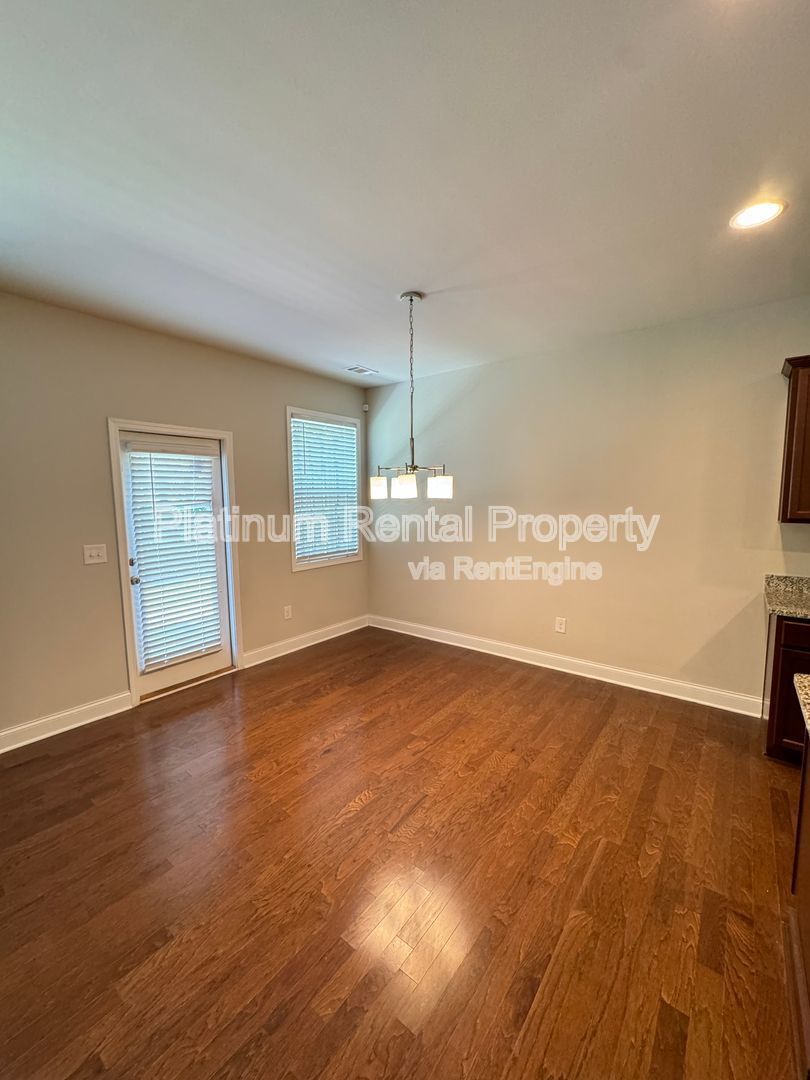 Immaculate 3 Bedroom townhome in Atlanta by Platinum Property Management Services, Inc. property image