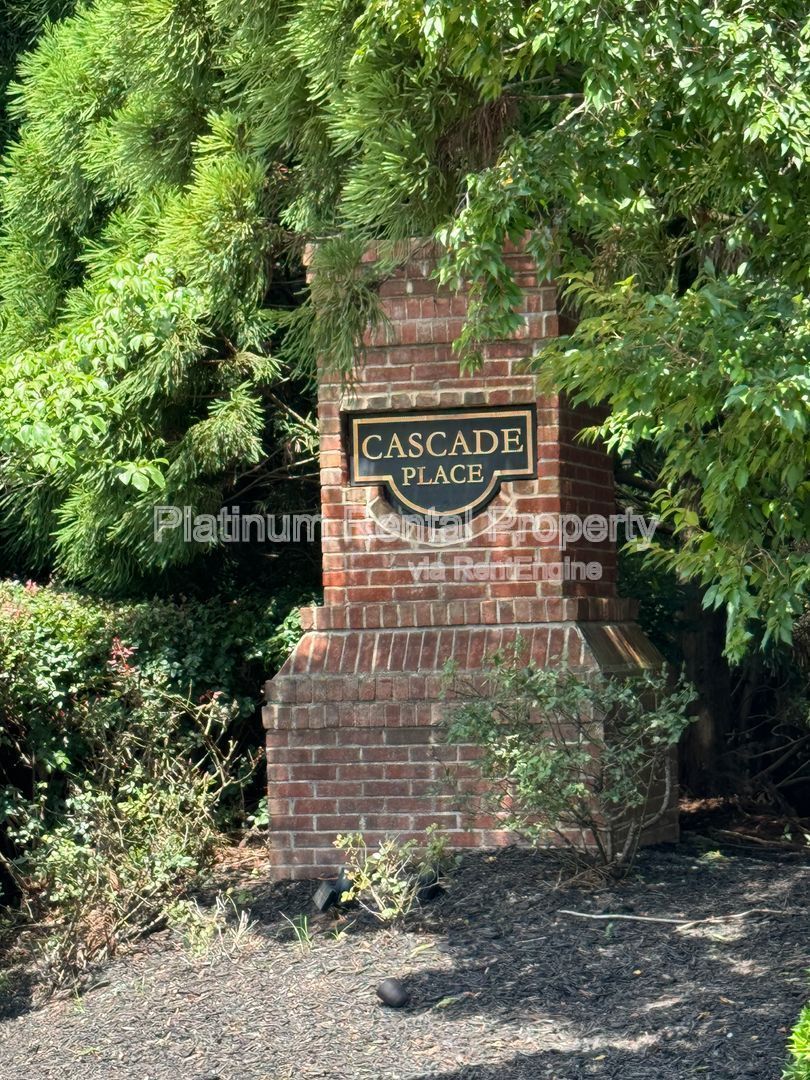 Immaculate 3 Bedroom townhome in Atlanta by Platinum Property Management Services, Inc. property image
