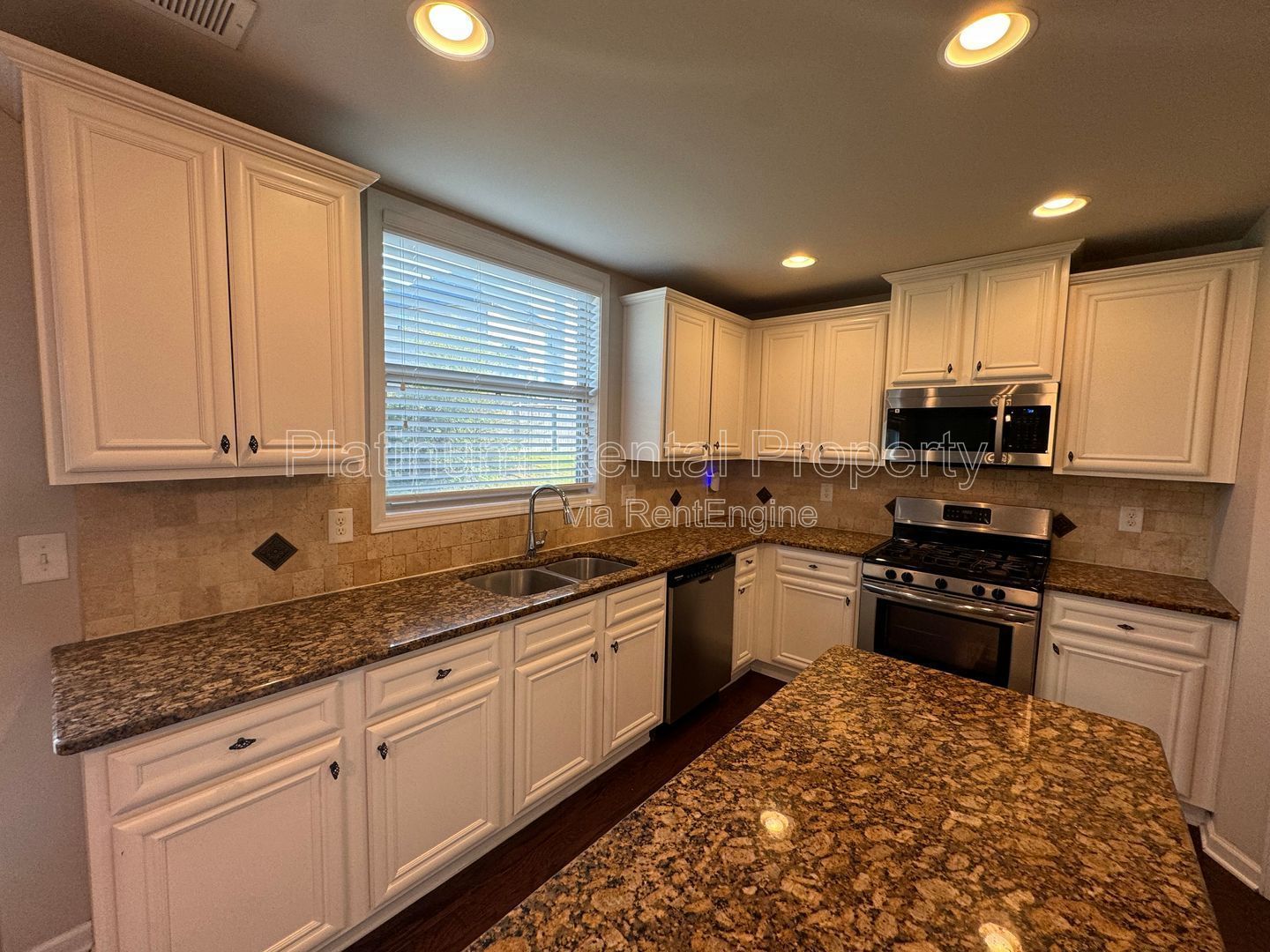 Beautiful and Spacious 5 Bedroom Dacula Home for Rent by Property Management Services, Inc. property image