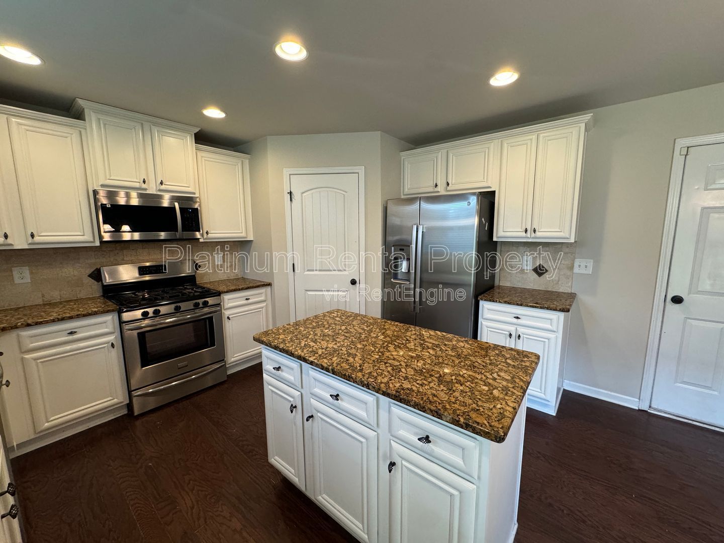 Beautiful and Spacious 5 Bedroom Dacula Home for Rent by Property Management Services, Inc. property image