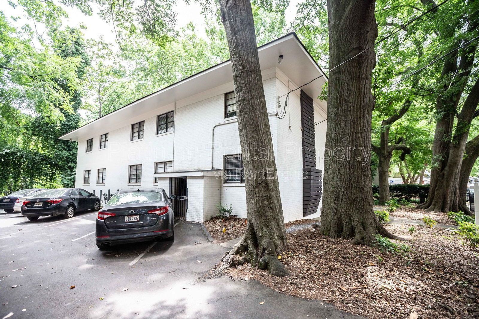 1 Bedroom Condo near Piedmont Park in Atlanta For Rent by Platinum Property Management Services, Inc. property image