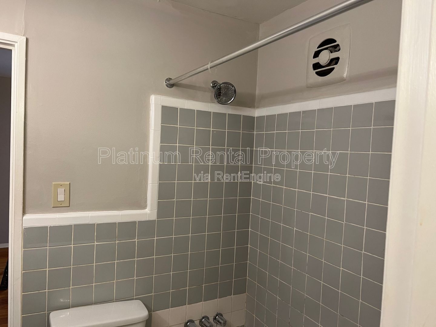 1 Bedroom Condo near Piedmont Park in Atlanta For Rent by Platinum Property Management Services, Inc. property image