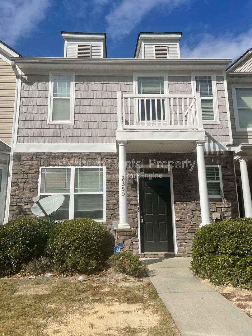 Wonderful, 3 bedroom, 2.5 bath townhome in sought after Atlanta neighborhood by Platinum Property Management Services, Inc. property image