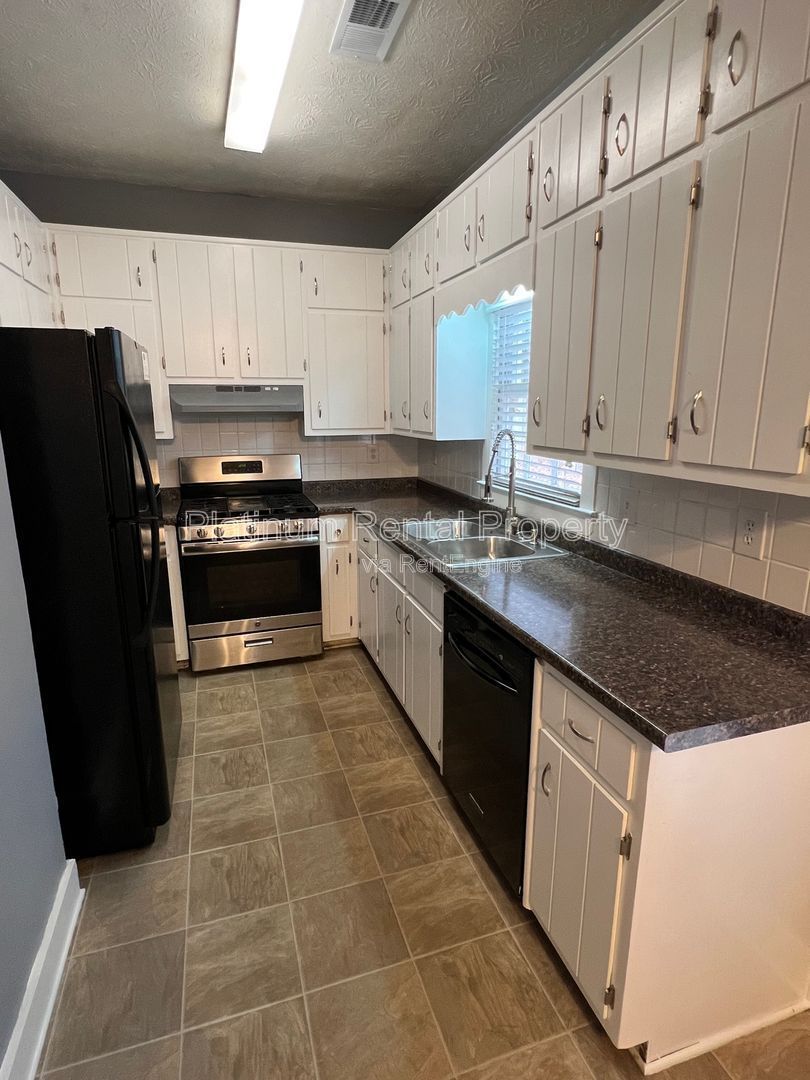 Charming, 3 bedroom home in highly sought after Grayson, Georgia by Platinum Property Management Services, Inc. property image