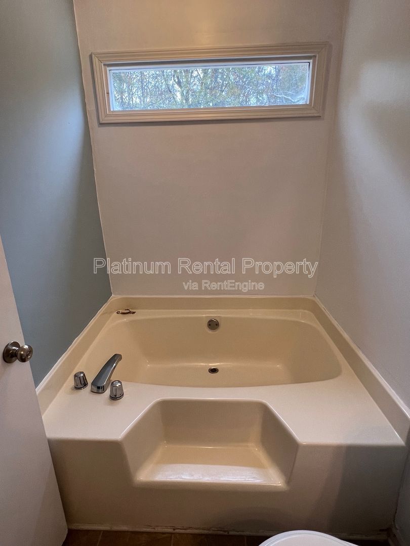 Charming, 3 bedroom home in highly sought after Grayson, Georgia by Platinum Property Management Services, Inc. property image